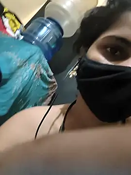Snapshot of sexy_bhabhii chatting on June 6, 9:47 am sexy bhabhii online show from June 6, 9:47 am