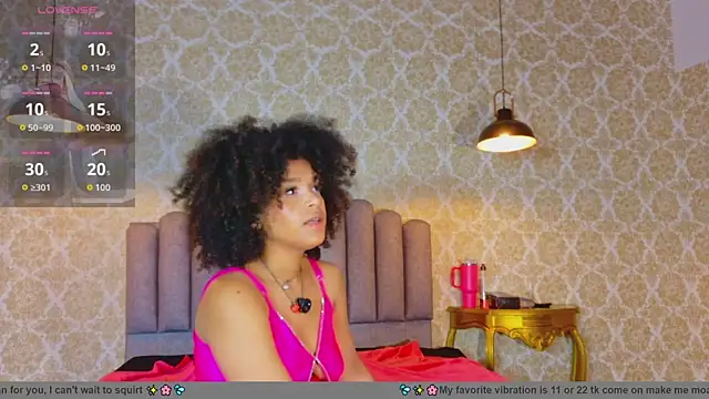 Snapshot of serena_sex31 chatting on June 6, 12:21 pm serena sex31 online show from June 6, 12:21 pm