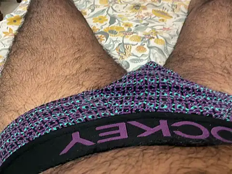 Snapshot of smalldick1202 chatting on April 19, 9:30 am smalldick1202 online show from April 19, 9:30 am