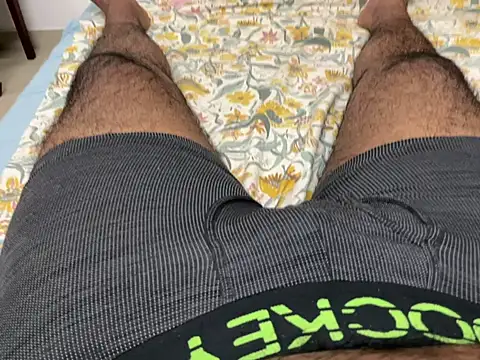 Snapshot of smalldick1202 chatting on April 21, 4:01 pm smalldick1202 online show from April 21, 4:01 pm
