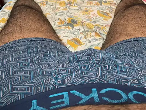 Snapshot of smalldick1202 chatting on April 26, 7:50 am smalldick1202 online show from April 26, 7:50 am
