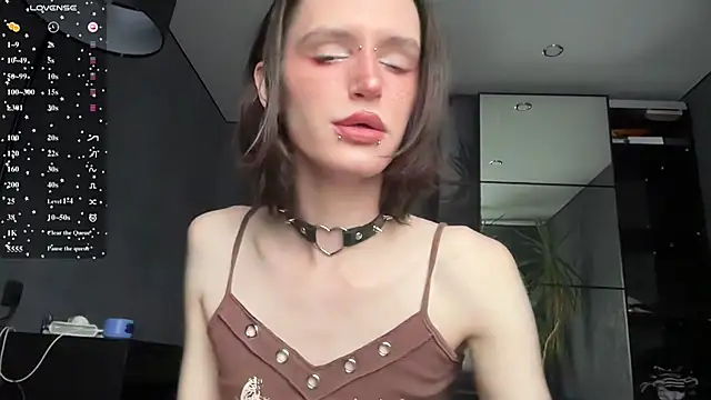 Snapshot of Niky_Long chatting on June 24, 12:26 pm Niky Long online show from June 24, 12:26 pm