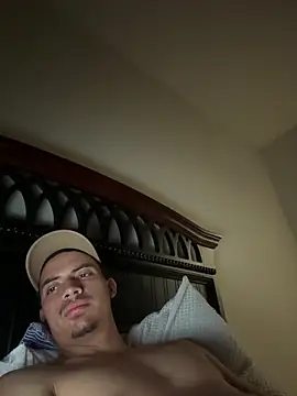 Edgar071 online show from April 18, 2:04 am