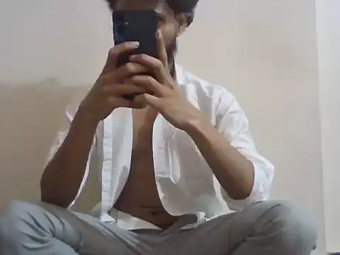 Snapshot of itsmemadhu2019 chatting on April 18, 7:07 pm itsmemadhu2019 online show from April 18, 7:07 pm
