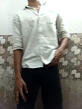 Snapshot of itsmemadhu2019 chatting on May 24, 12:54 pm itsmemadhu2019 online show from May 24, 12:54 pm