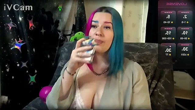 Snapshot of Neon_Baddie chatting on May 9, 7:46 am Neon Baddie online show from May 9, 7:46 am