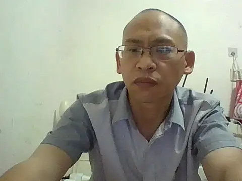 Snapshot of benly118 chatting on April 19, 12:04 pm benly118 online show from April 19, 12:04 pm