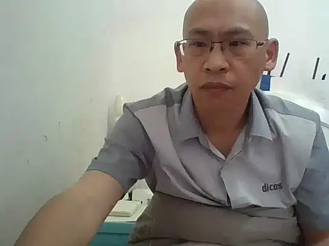 Snapshot of benly118 chatting on April 21, 2:51 am benly118 online show from April 21, 2:51 am