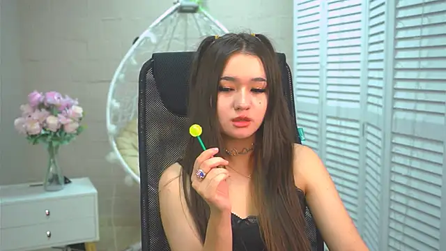 AmiMeow  online show from May 22, 10:26 pm