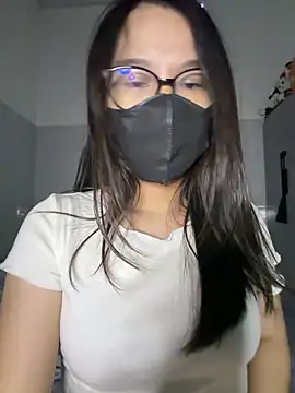 Snapshot of ZzyzyZ-009 chatting on May 13, 5:16 am ZzyzyZ-009 online show from May 13, 5:16 am