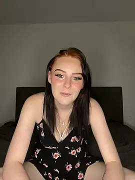 Snapshot of MiraVoss18 chatting on April 18, 7:58 pm MiraVoss18 online show from April 18, 7:58 pm