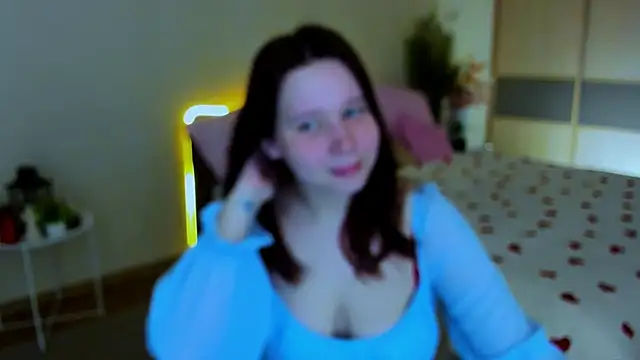 Snapshot of MooonlightSky chatting on May 8, 4:40 am MooonlightSky online show from May 8, 4:40 am