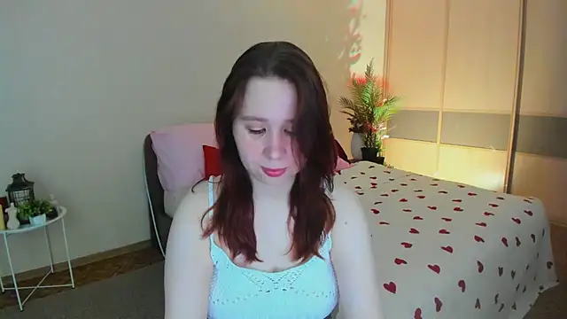 Snapshot of MooonlightSky chatting on June 11, 9:18 am MooonlightSky online show from June 11, 9:18 am