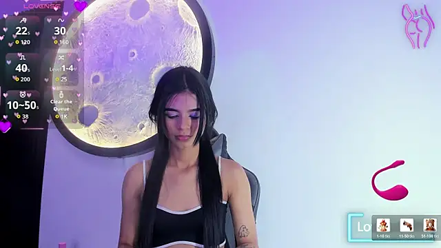 Snapshot of luna-bella_ chatting on June 2, 5:53 am luna-bella online show from June 2, 5:53 am