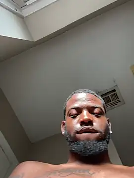 blackdiesel0 online show from July 20, 1:02 pm