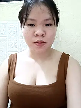 Snapshot of Seraphinahh chatting on April 17, 3:04 pm Seraphinahh online show from April 17, 3:04 pm
