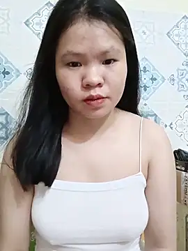 Snapshot of Seraphinahh chatting on May 30, 8:22 am Seraphinahh online show from May 30, 8:22 am