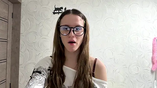 NIkaSarling13 online show from April 17, 3:04 pm