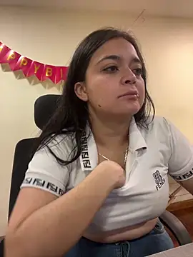 Snapshot of Selene__Ferrer chatting on May 21, 1:07 pm Selene Ferrer online show from May 21, 1:07 pm