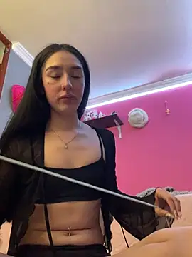 Snapshot of NickieCute- chatting on May 7, 8:36 pm NickieCute- online show from May 7, 8:36 pm