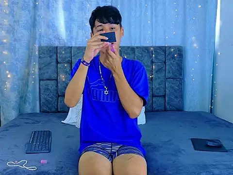 Snapshot of IhanKing chatting on May 12, 6:38 pm IhanKing online show from May 12, 6:38 pm