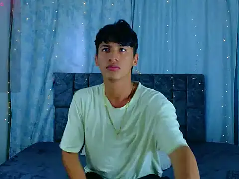 Snapshot of IhanKing chatting on May 28, 7:33 pm IhanKing online show from May 28, 7:33 pm