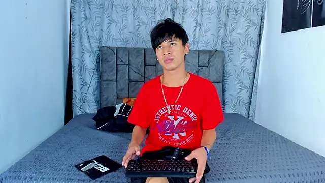 Snapshot of IhanKing chatting on June 11, 6:50 pm IhanKing online show from June 11, 6:50 pm
