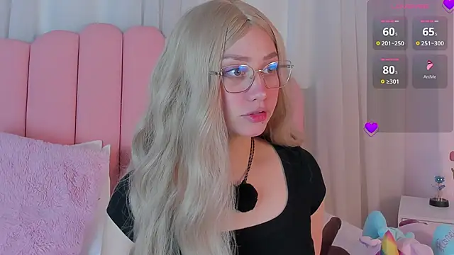 Snapshot of sweett_fire chatting on May 23, 5:50 pm sweett fire online show from May 23, 5:50 pm