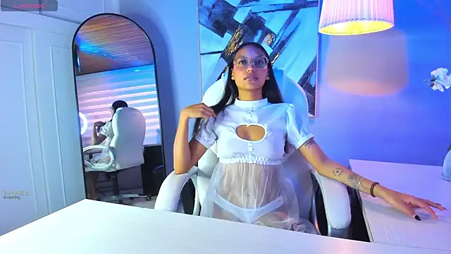 Snapshot of miel_ambar chatting on May 7, 1:16 pm miel ambar online show from May 7, 1:16 pm