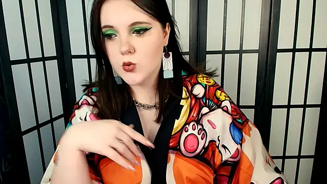 Snapshot of neko_kleri chatting on August 4, 1:57 pm neko kleri online show from August 4, 1:57 pm