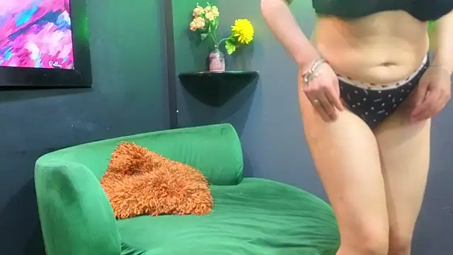 Eli lujuria online show from April 17, 7:00 am