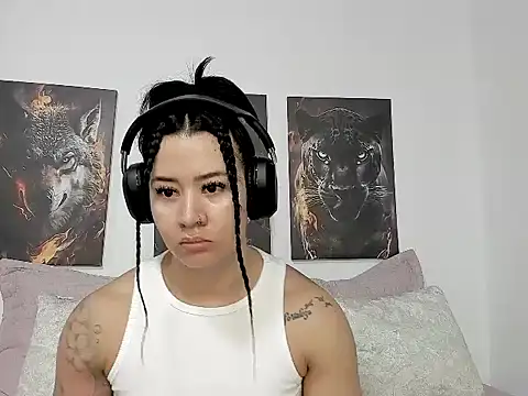 Snapshot of AngelMartinss chatting on May 12, 2:25 pm AngelMartinss online show from May 12, 2:25 pm