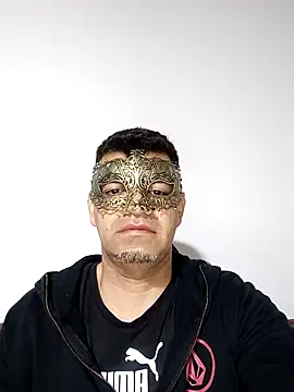 NoFaceLatin87 online show from April 23, 3:08 am