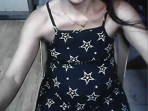 Snapshot of _sweetbabe23 chatting on May 19, 2:23 pm sweetbabe23 online show from May 19, 2:23 pm