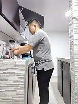 ian charmboy online show from April 15, 1:01 am