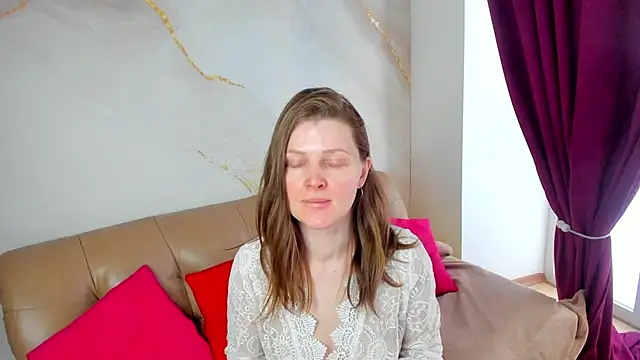 Liza  Evans online show from April 23, 2:02 am