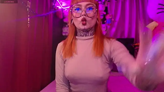 MelodyPrive online show from July 3, 2:29 am