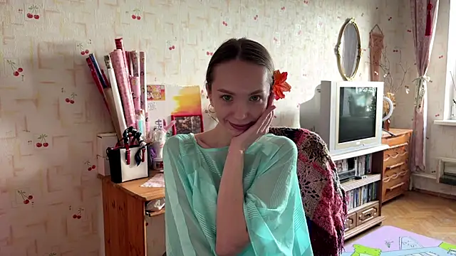 AdriannaBill online show from June 1, 3:25 pm