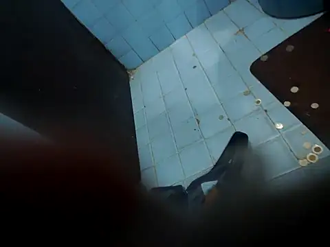 Snapshot of castellano10 chatting on April 26, 6:44 am castellano10 online show from April 26, 6:44 am