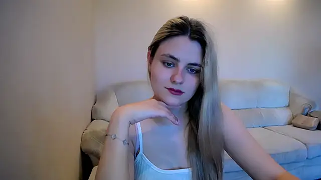 Snapshot of _shy_sabrina__ chatting on June 15, 2:52 pm shy sabrina online show from June 15, 2:52 pm