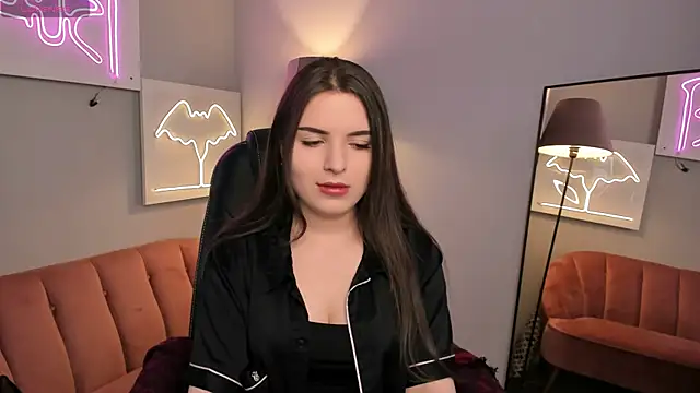 Snapshot of AliceLiador_ chatting on June 8, 2:50 pm AliceLiador online show from June 8, 2:50 pm