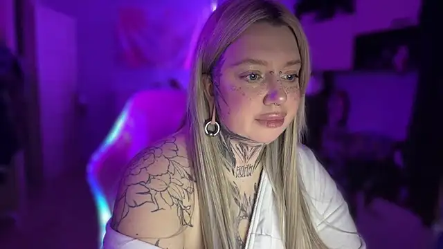 Chibiis online show from April 20, 8:43 pm