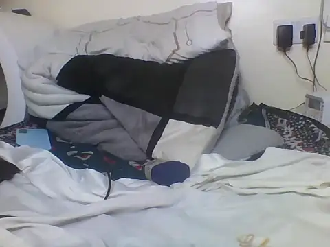 Pettyass254 online show from April 16, 10:56 pm