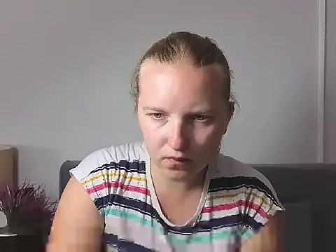 Snapshot of RoseTeacherX chatting on May 26, 5:20 pm RoseTeacherX online show from May 26, 5:20 pm