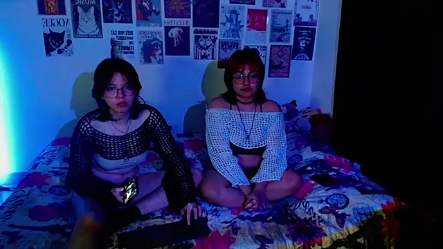Red-Cherry2 online show from May 17, 6:11 am