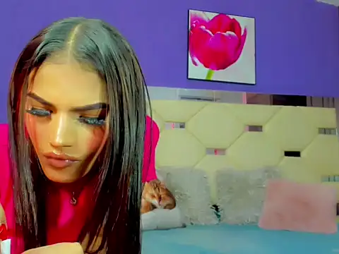 Dollcute  online show from April 16, 6:25 am