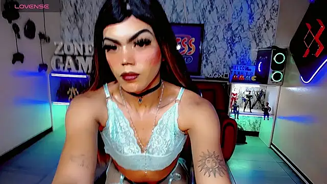 Snapshot of abril_gomez__ chatting on May 9, 3:23 am abril gomez online show from May 9, 3:23 am