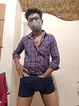 Snapshot of hot_boy995 chatting on July 15, 5:07 pm hot boy995 online show from July 15, 5:07 pm