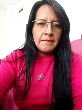 Snapshot of Gaby_lulu chatting on May 5, 6:05 pm Gaby lulu online show from May 5, 6:05 pm