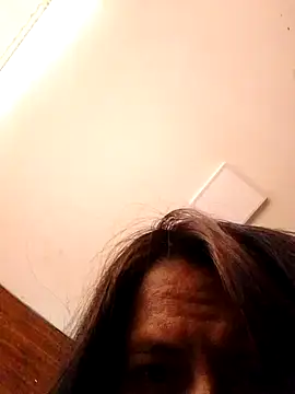 Snapshot of Gaby_lulu chatting on May 8, 3:17 pm Gaby lulu online show from May 8, 3:17 pm